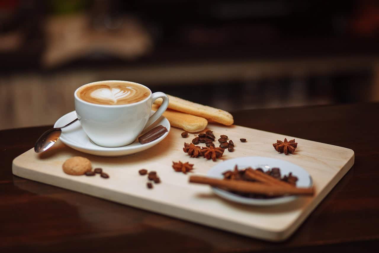 Clean Eating Swaps for Your Morning Coffee, Tea & Breakfast Favorites